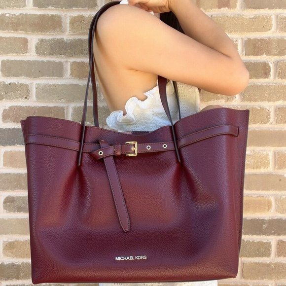 Michael Kors Handbags - NWT Michael Kors Large Triple Compartment Tote